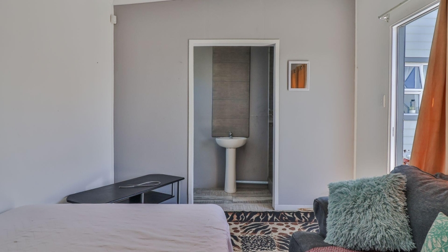 4 Bedroom Property for Sale in De Kelders Western Cape